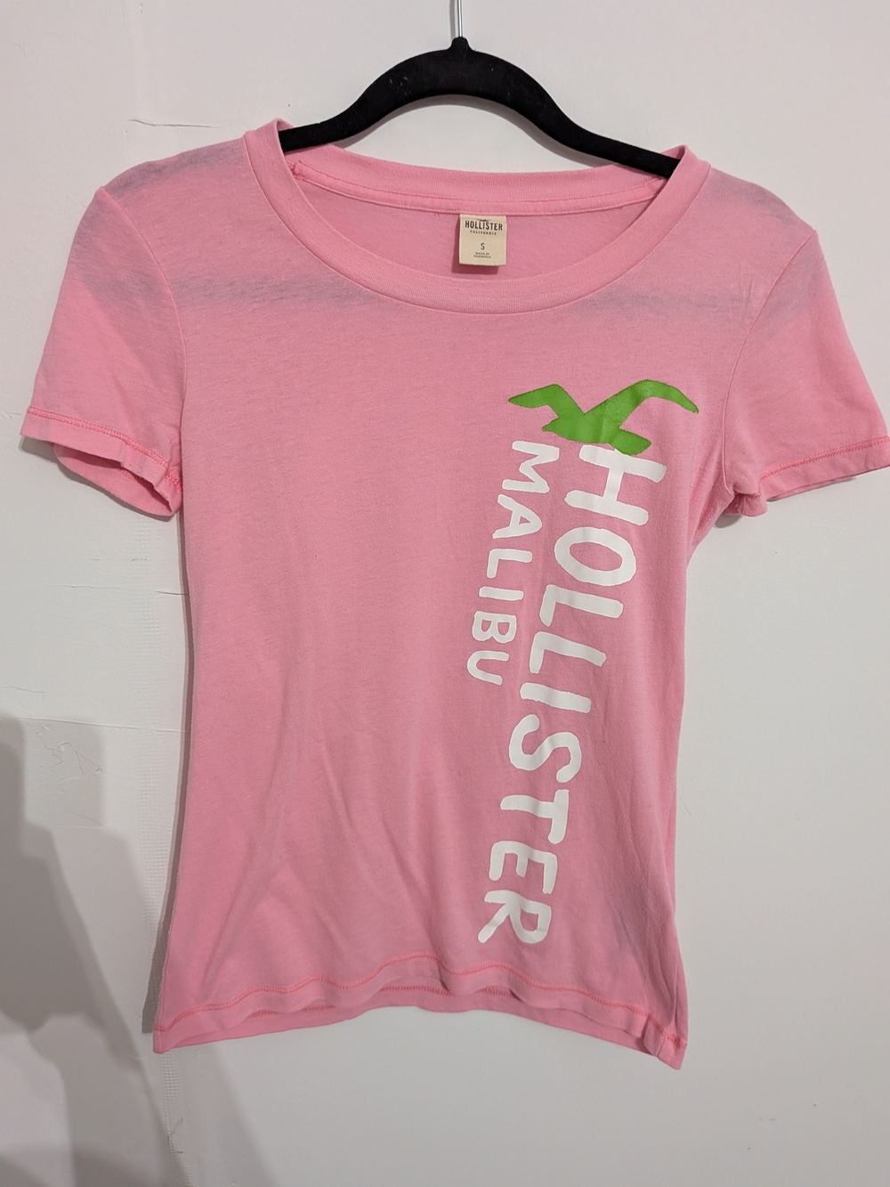 Hollister Pink Short Sleeve Logo Tee with Green Seagull